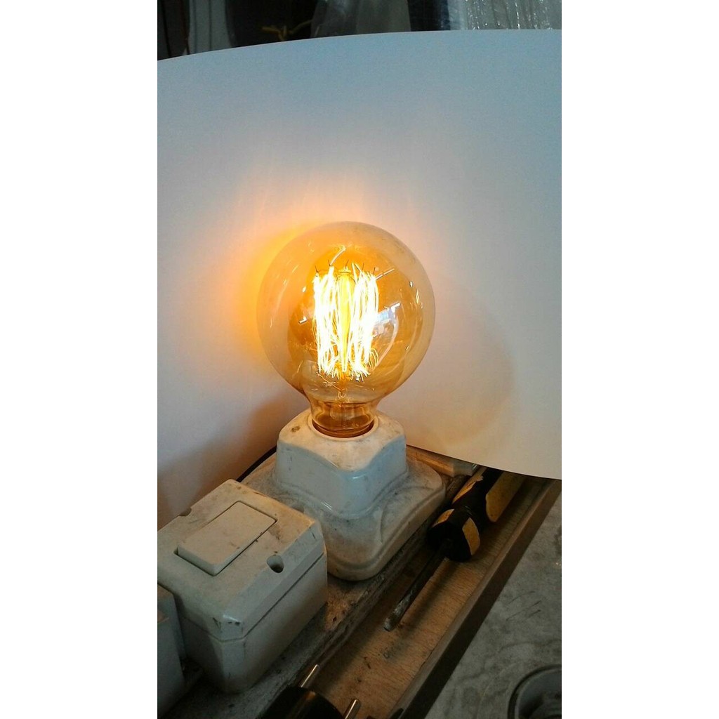 Lampu unik edison