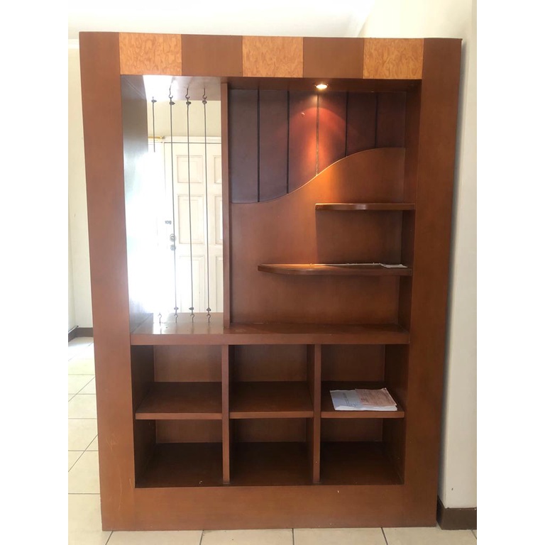 Partisi Ruangan Multifungsi