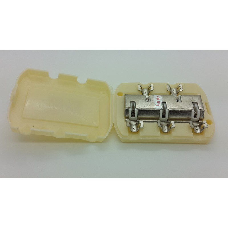 Splitter 4 way Antena TV DX Packing