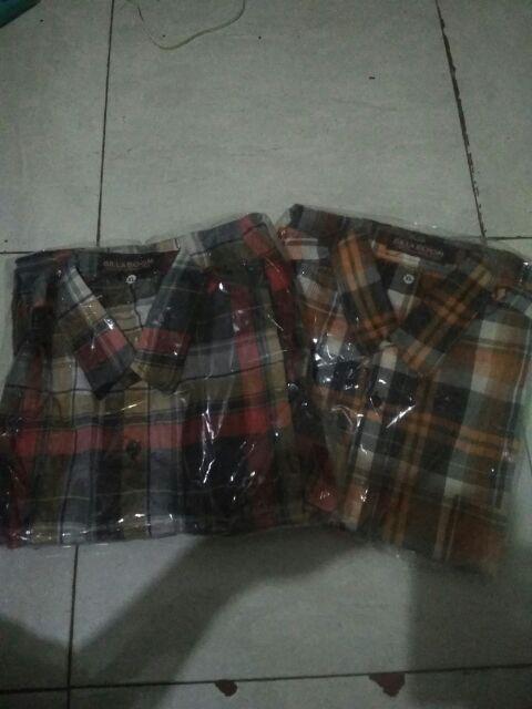 Kemeja Pria Esmale / Kemeja Pria Murah / Kemeja Thr / Kemeja Murah Motif Batik Dan Abstrak