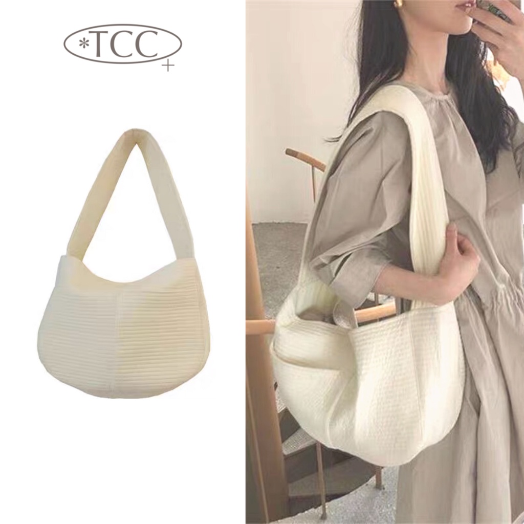 시크 — #TCC57 alaska bag — tas putih mini jumbo big besar kecil kampus serbaguna pet doggy kitty puppy anjing kucing peliharaan hewan import trendy aesthetic cina hongkong china korean outfit wanita woman