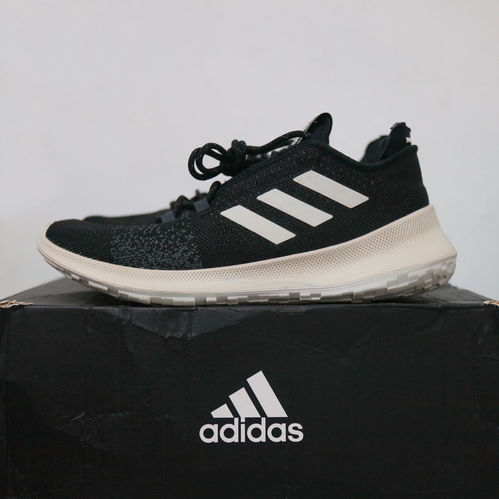 Sepatu Adidas Sensebounce + Ace women EE4186 Preloved second bekas Original