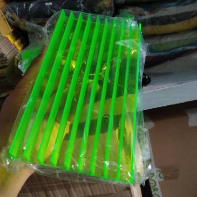 TEMPAT PERDANA 9 TINGKAT MOLDING/DUDUKAN PERDANA