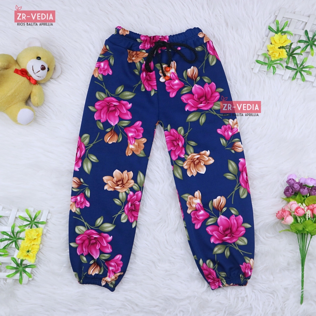 Jogger Bunga uk 6-7 Tahun / Joger Pants Anak Perempuan Scuba Premium Celana Panjang Import Kembang