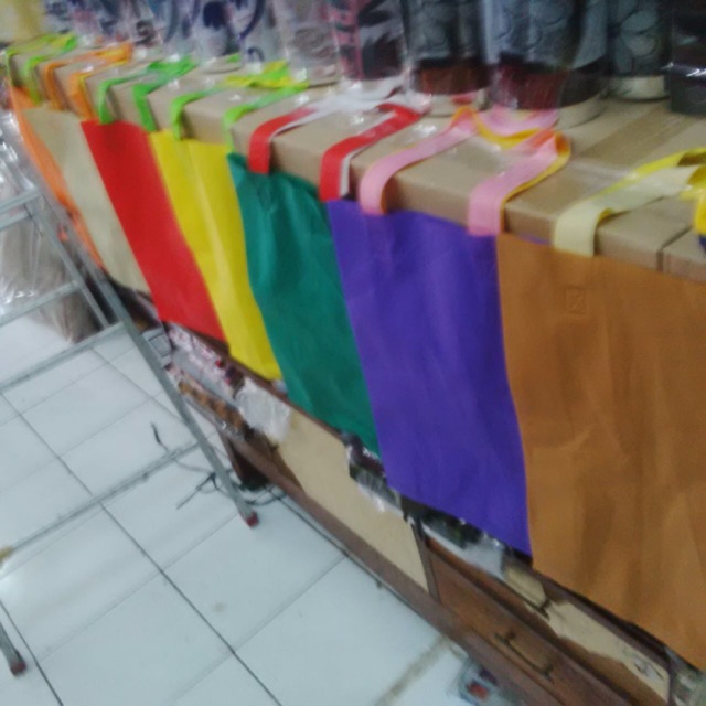 

Goodiebag tali warna warni