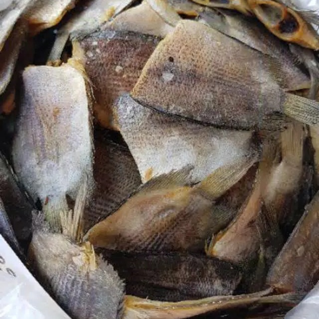 

Ikan asin sapat 500gr