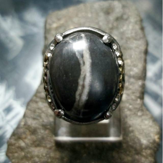 Fosil Kelor - Cincin Batu Akik