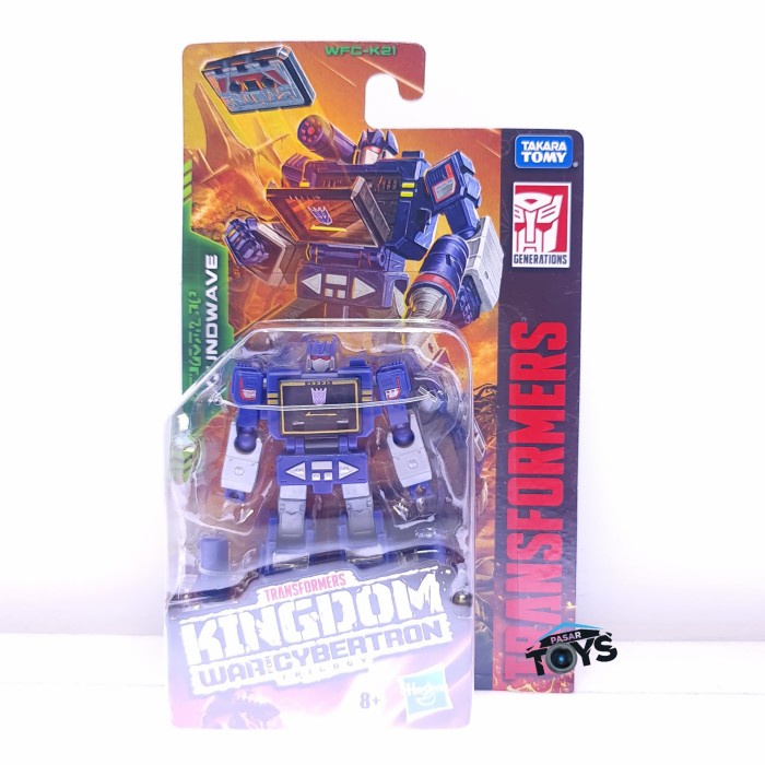 Soundwave Transformers War for Cybertron Kingdom Core Class WFC-K21