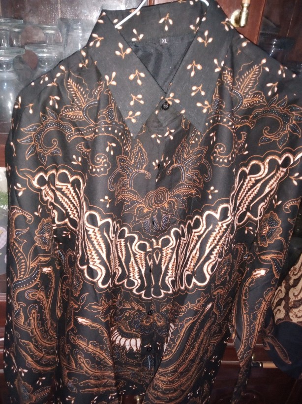 Kemeja Batik Pria Lengan Panjang Katun Halus Sragenan Lapis Furing 02