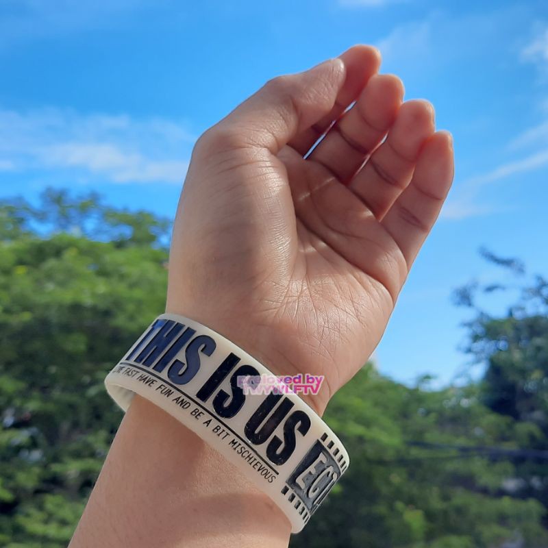 Preloved Wristband Woohoobandz This Is Us One Direction