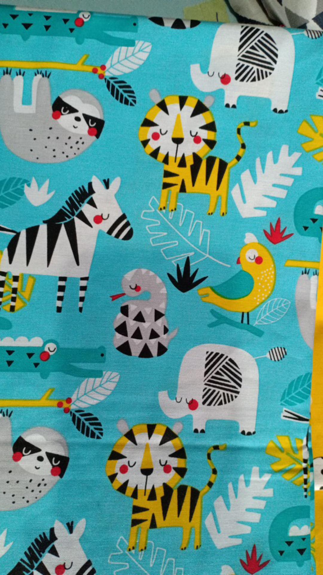 Little Amazone - Kain Sprei Katun Lokal Meteran Star Bintang Kecil