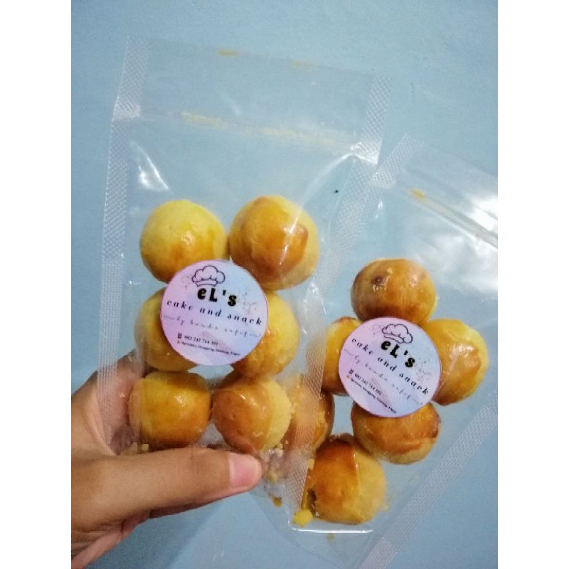 

Nastar pouch