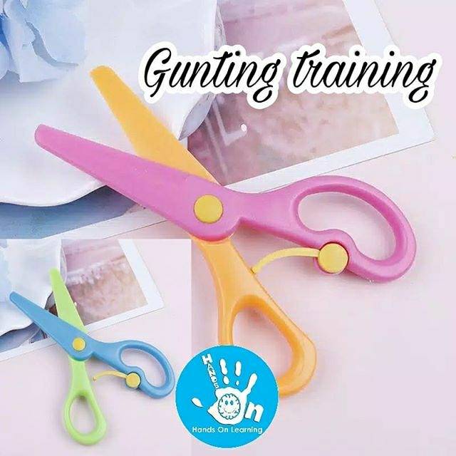 

Gunting anak plastik