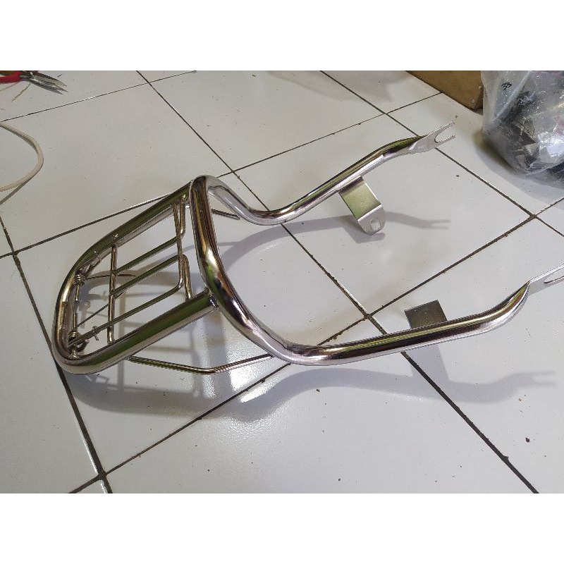 behel belakang rak jepit c70