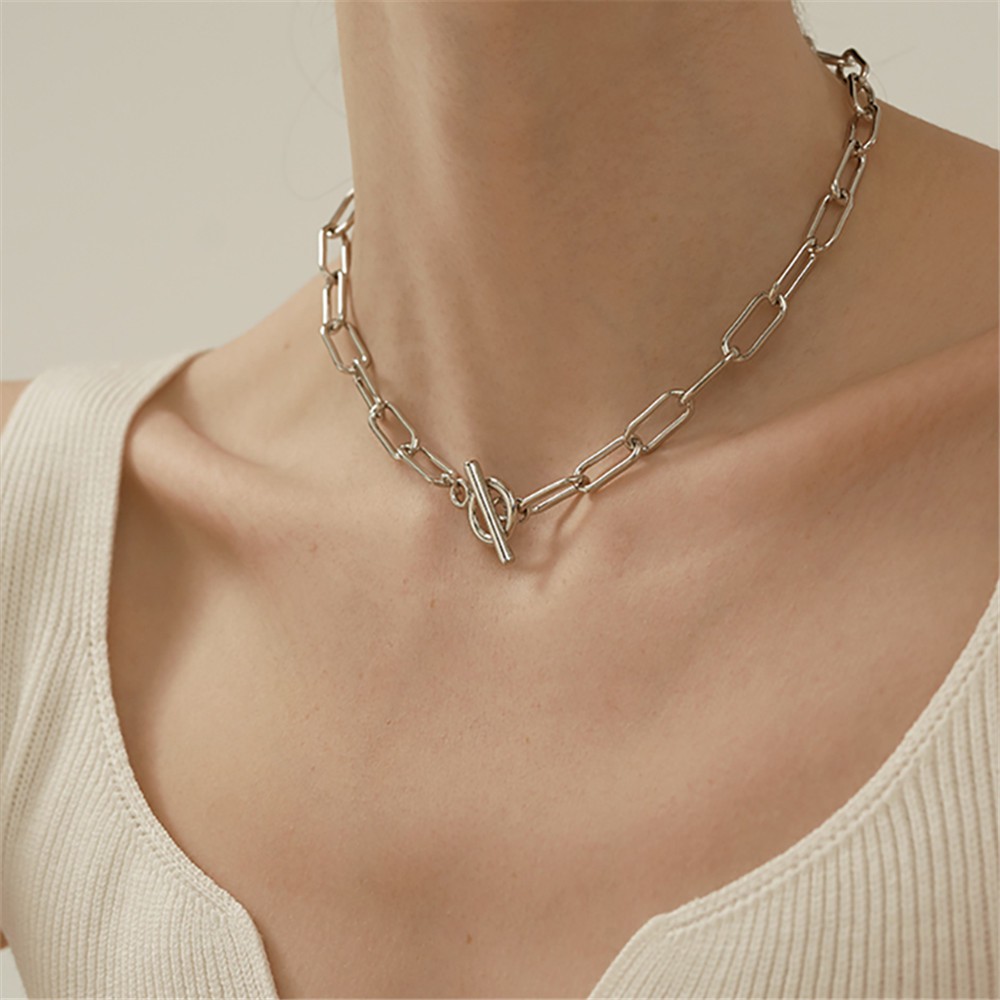 【COD Tangding】Ins Kalung Choker Clavicle Pendek Dengan Gesper Untuk Wanita