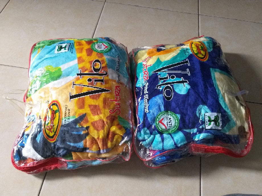 Ww Selimut Vito - Sutra Panel - Pilihan Motif Part 1 - 150x200 - Rosanna Group