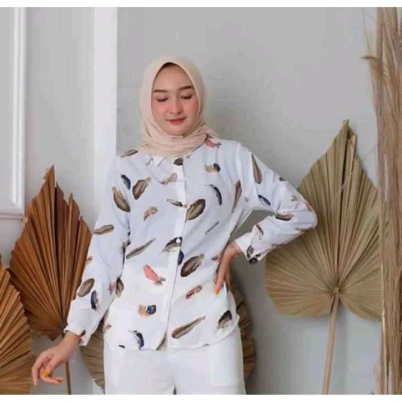 BLOUSE JUMBO KEMEJA WANITA MONALISA MOTIF BULU / ATASAN WANITA KEKINIAN BISA COD BAYAR DITEMPAT / KEMEJA MONALISA JUMBO-Putih