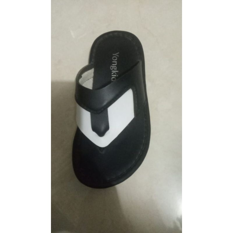 Sandal YONGKIDZ