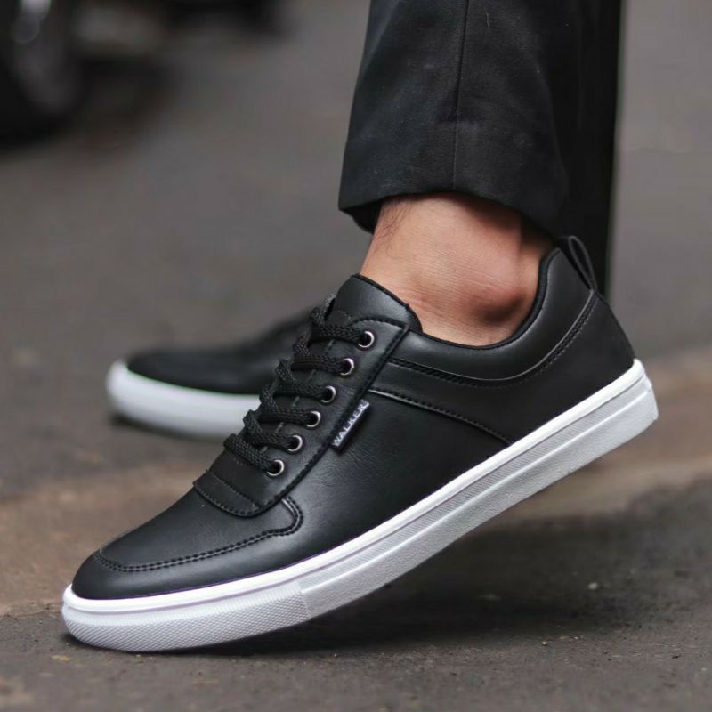 Sepatu Pria Terbaru Sneakers Casual Polos Hitam Coklat Kets Santai Kasual Cowok