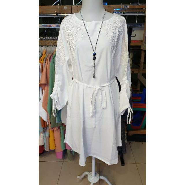 Atasan Tunik  Putih  Bordiran Bordir  Timbul BIG SIZE JUMBO 