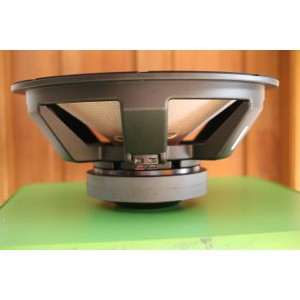 Unik speaker 18 inch model jbl 2242h Limited