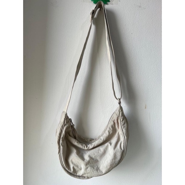 Tas Uniqlo Beige
