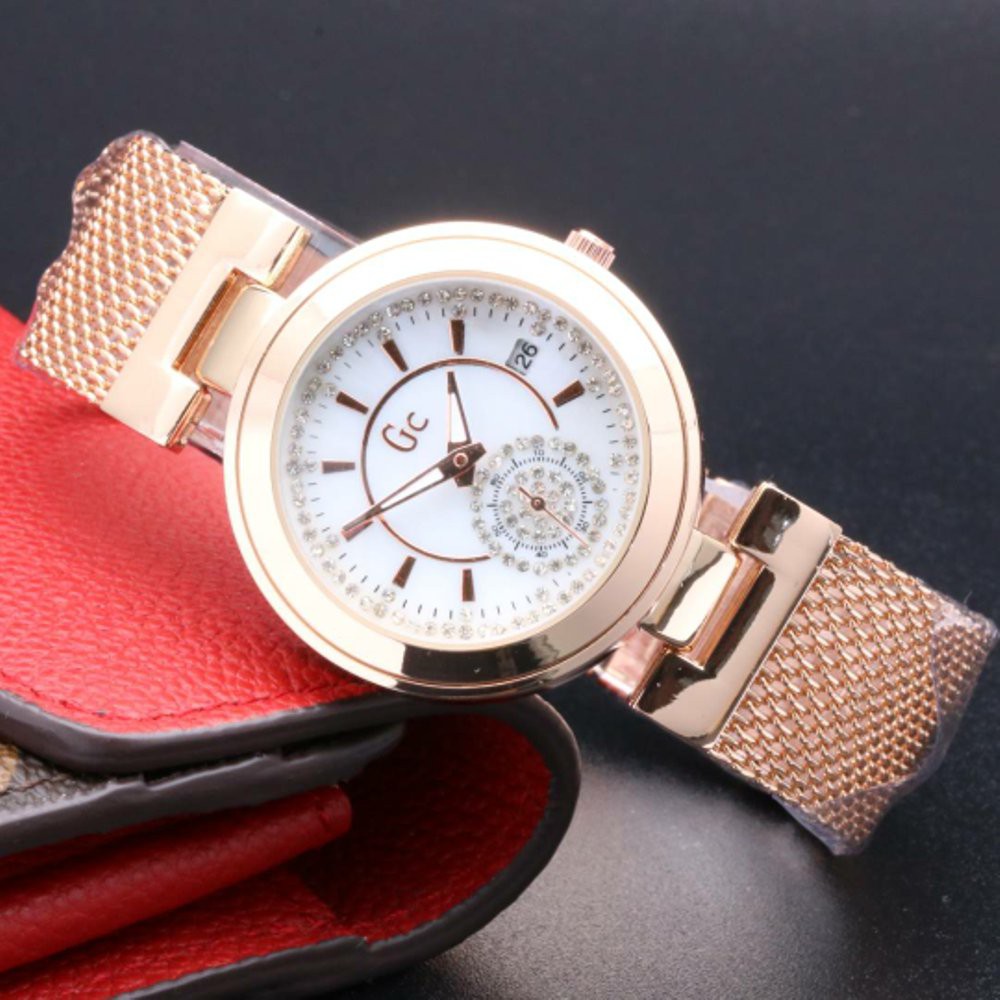 JAM TANGAN WANITA GUESS PASIR SYAHRINI