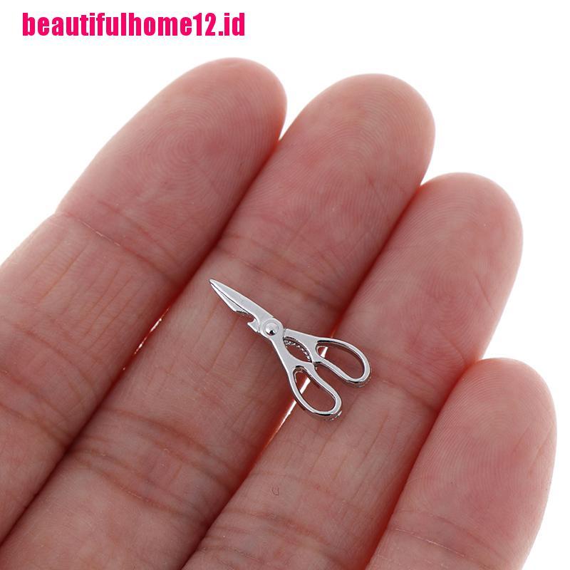 【beautifulhome12.id】MINI doll house mini miniature scenes with hair cutting scissors Model