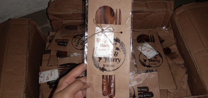 Souvenir Sendok Garpu Sumpit Kayu