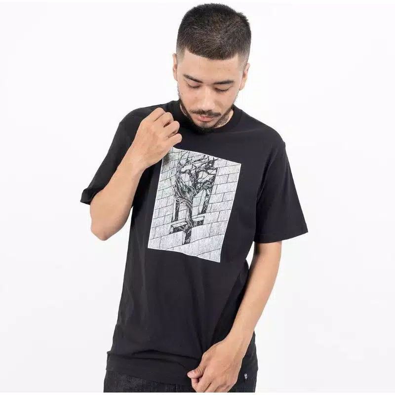 MATERNAL DISASTER TSHIRT GLOD (SS 023)