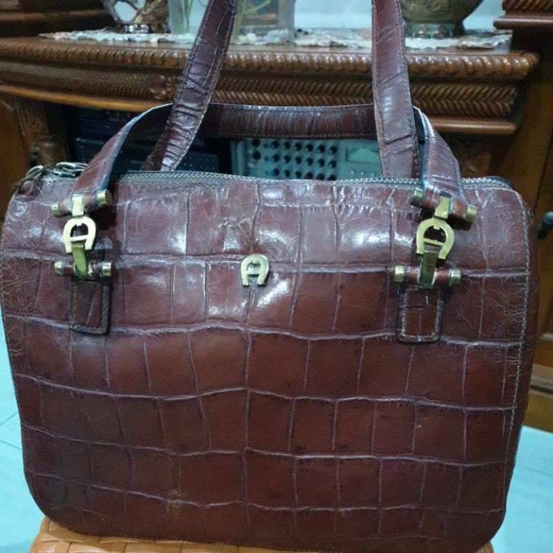tas.aigner