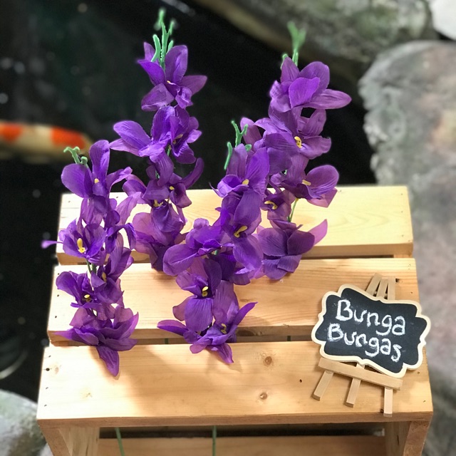 Bunga anggrek artificial / Bunga anggrek palsu / Bunga artifisial