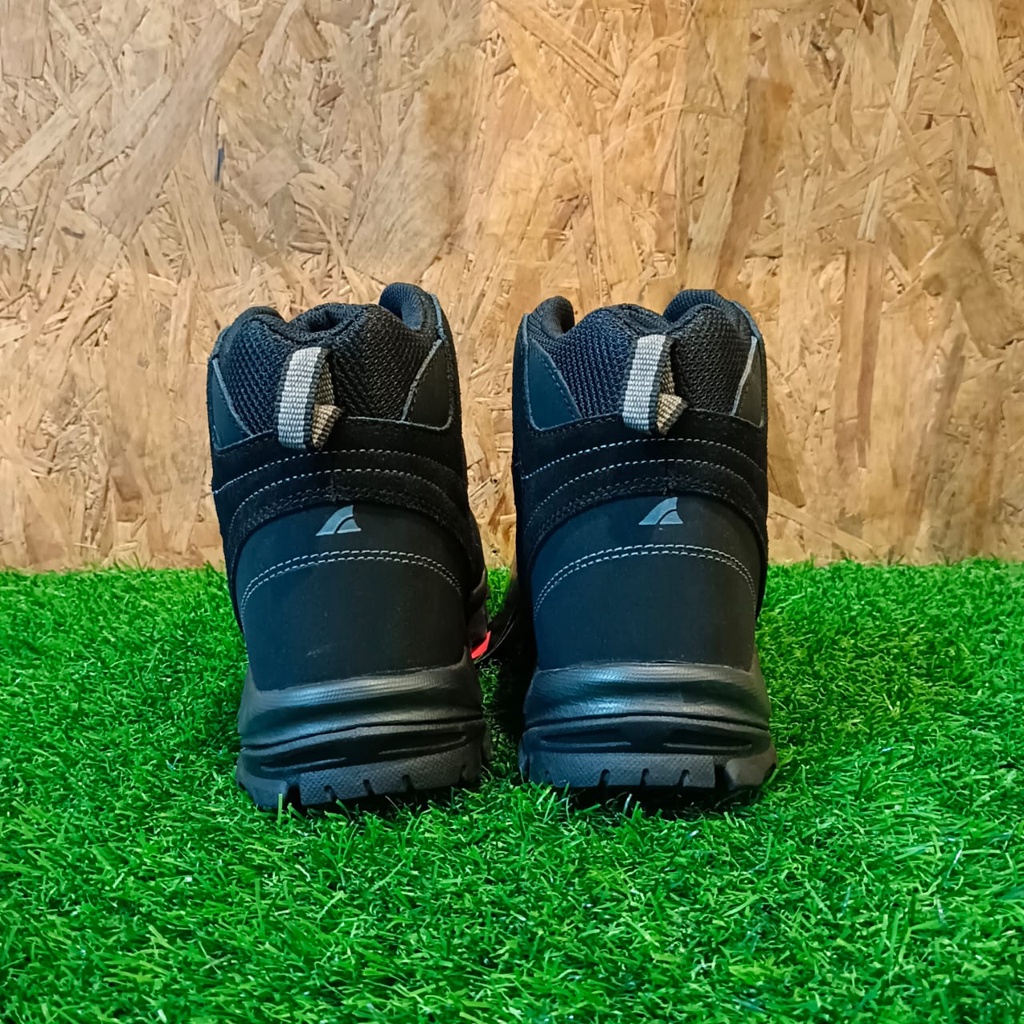 Sepatu Hiking/Gunung Pria Rei Volga Arei Outdoorgear 100% Original
