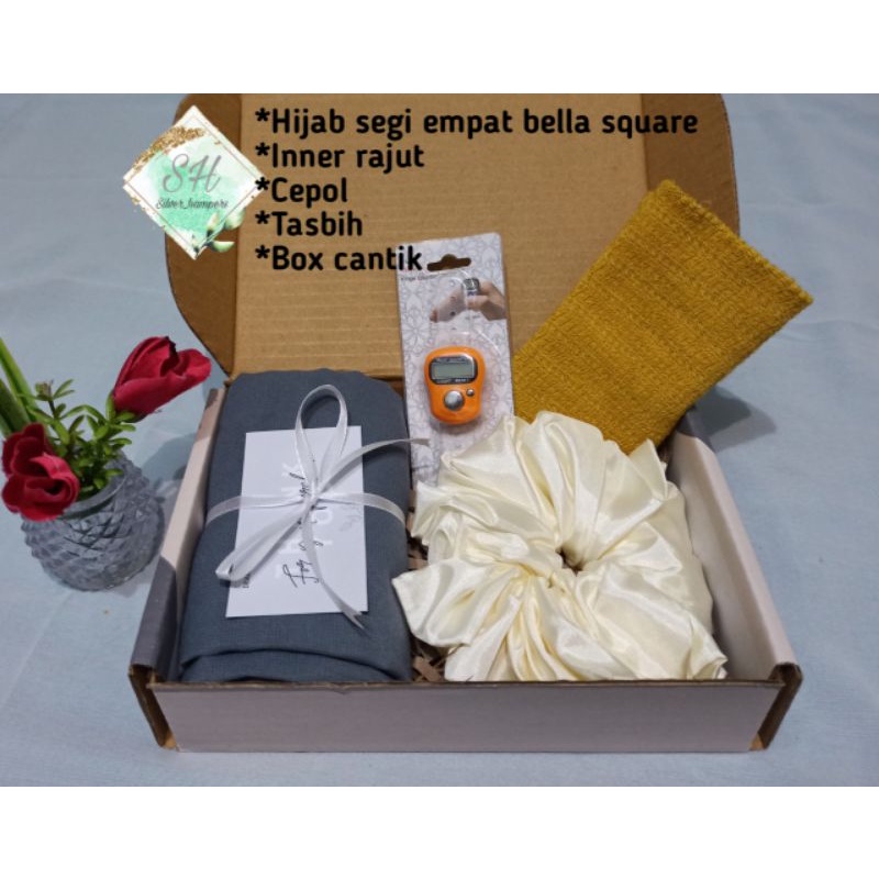 

Hampers bella square