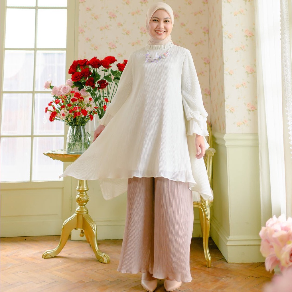 Deffect HijabChic Lakia Broken White Top