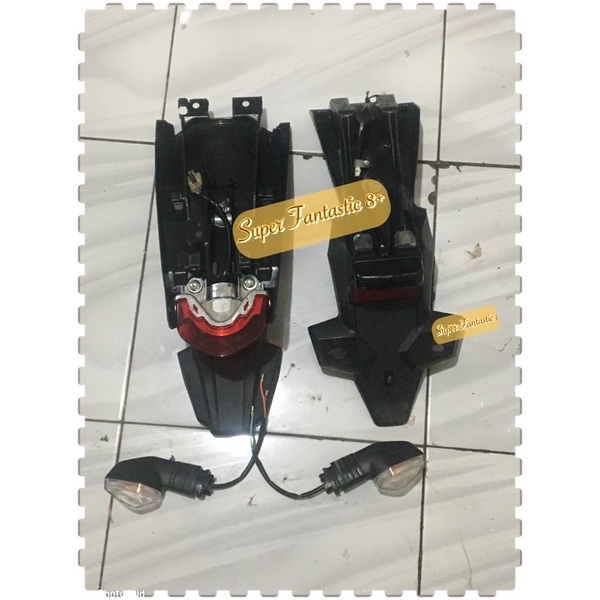 Spakbor set belakang rear fender taillight stoplamp lampu rem Honda CRF 150 L 150L Ori Original full