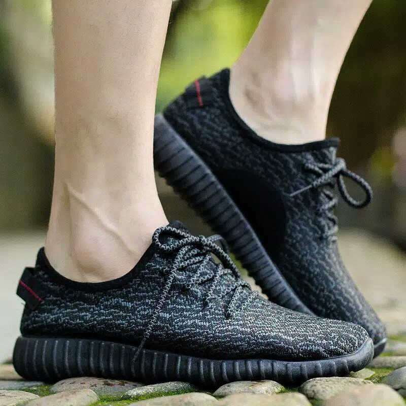 IMPORT SEPATU SNEAKERS SPORT YEEZY PRIA/SEPATU SNEAKERS COWOK/SEPATU PRIA
