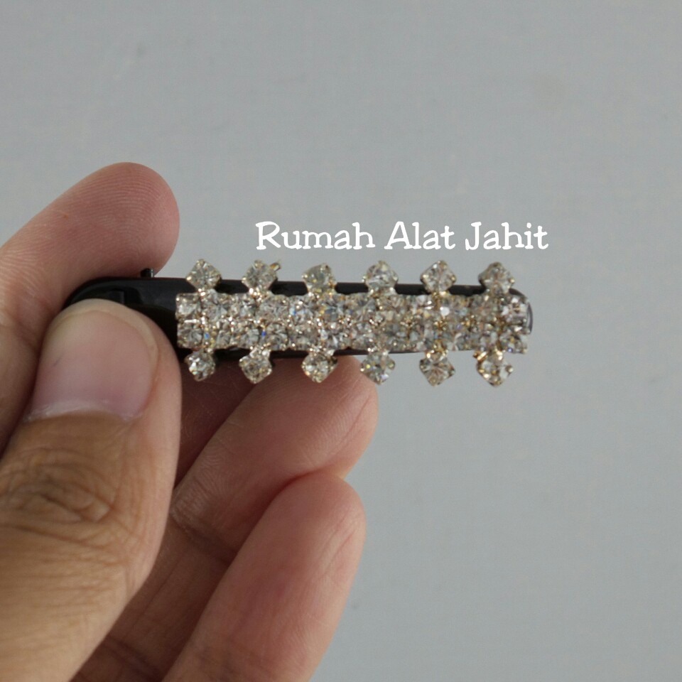 Jepit Rambut / Hair Clip Permata Baris Tulang 4.5cm (sepasang)