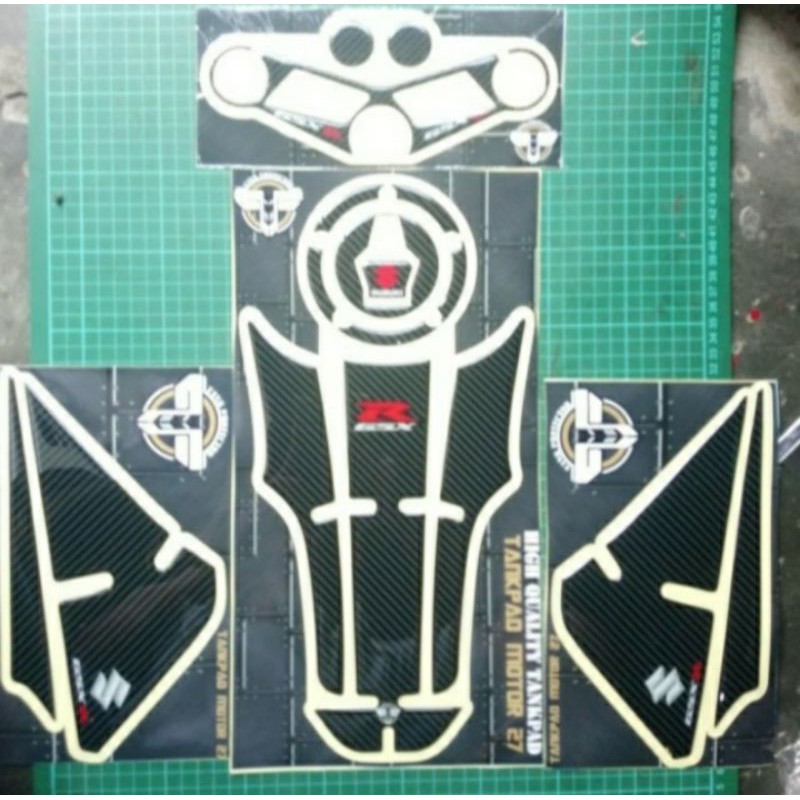 Stiker Sticker Resin Timbul Tankpad Tank Protector Suzuki GSX R 150