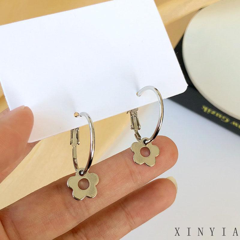 Anting Bentuk Bulat Motif Bunga Model Hollow