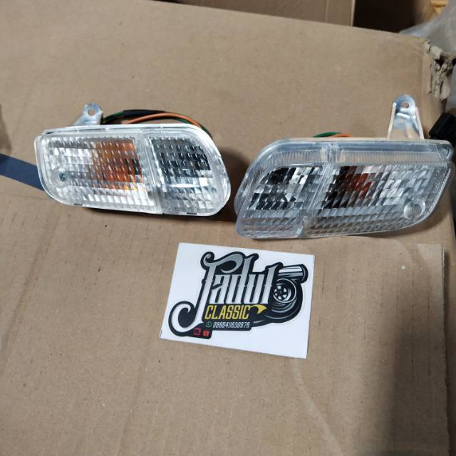 Sein depan grand putih