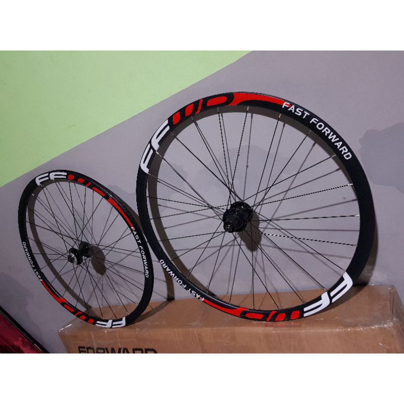 wheelllset 700c 24h 30mm roadbike hybrid ffwd 1pasang