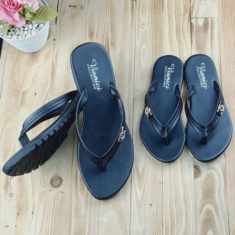 Sandal Teplek Variasi Smile ( Beli 1 Gratis 1 )