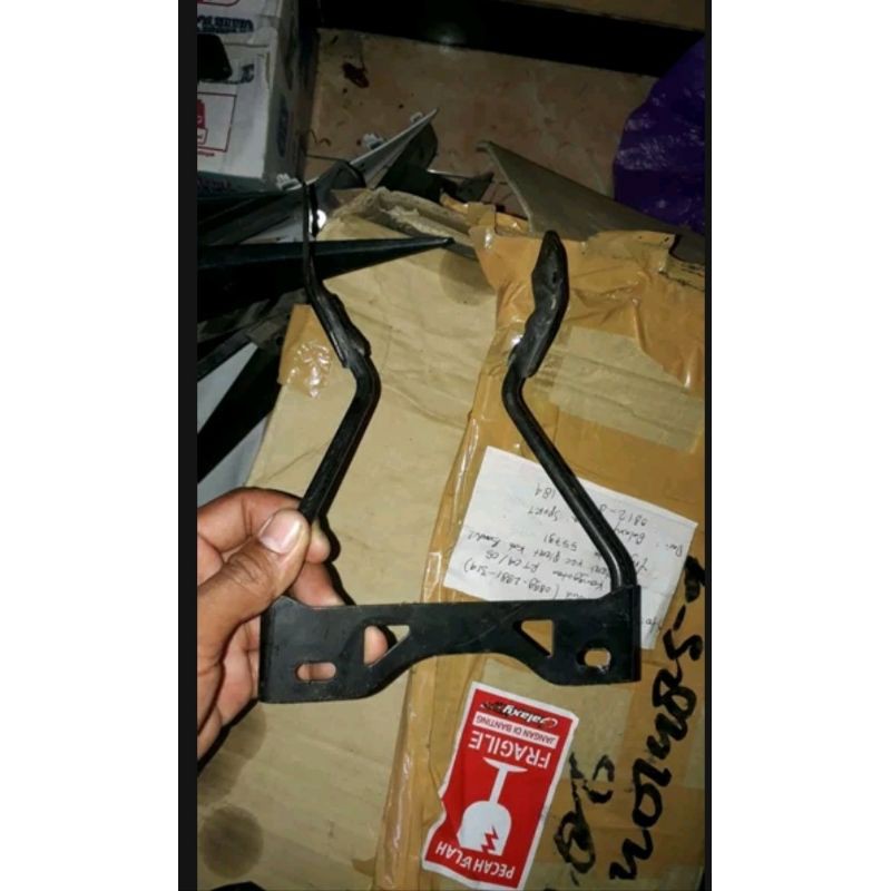 dudukan braket plat nomor honda sonic150R