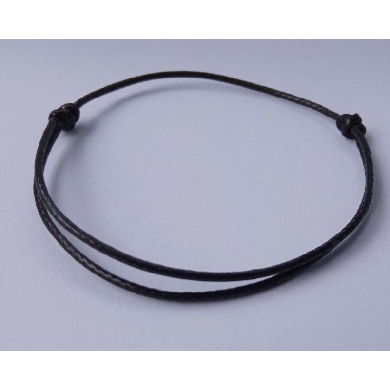 Gelang hitam