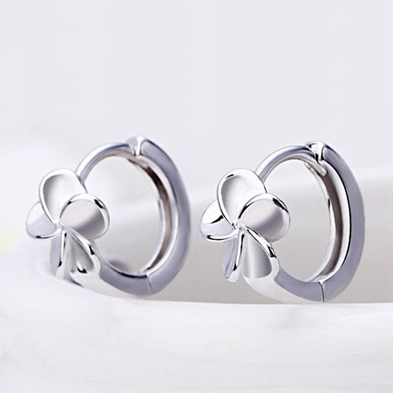 Anting Stud 925 Sterling Silver Bentuk Bunga Huggie Hoop Untuk Wanita