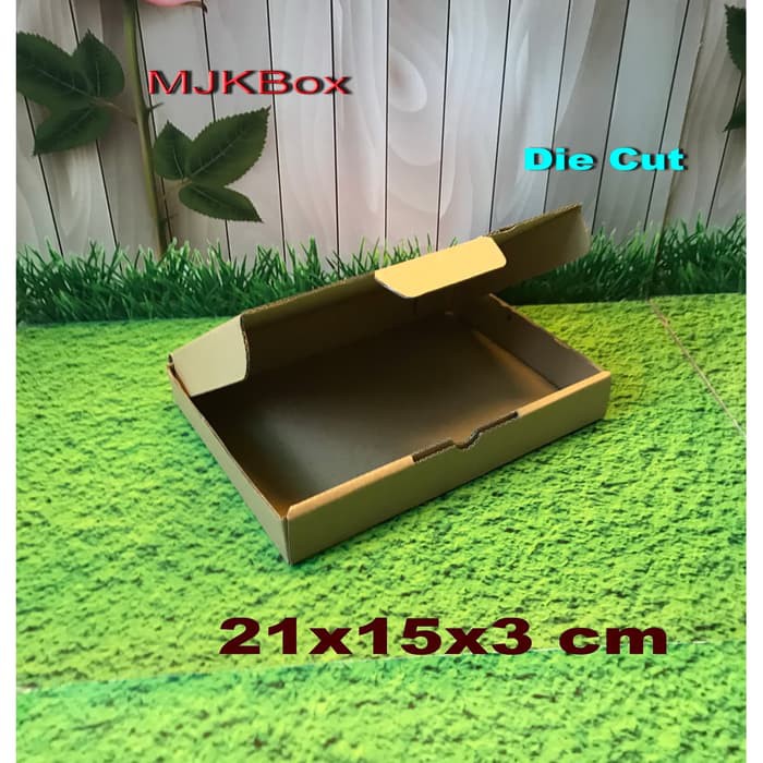 

SALE Kotak kardus karton Uk. 21x15x3 cm...............Die Cut minimal beli 20 pcs