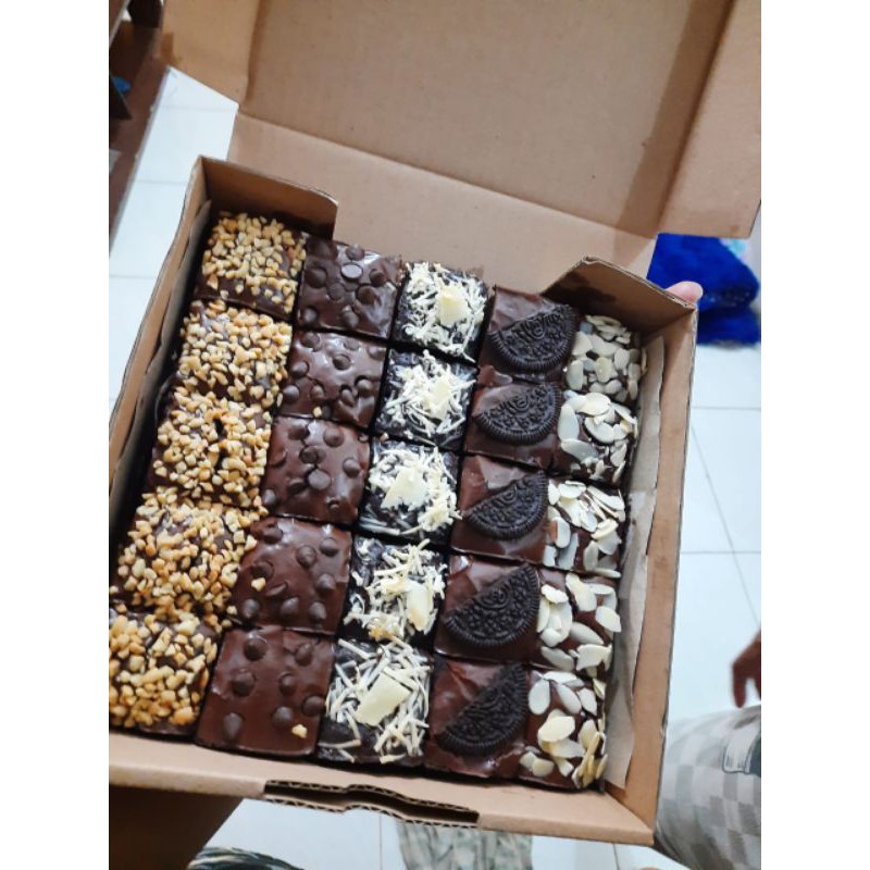 

BROWNIES##SEKAT#NYOKLATBANGET-SHINY&CRUST