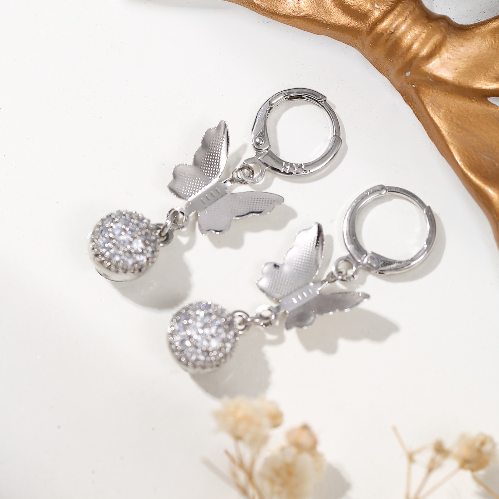 Anting Wanita Korea Anting Wanita Anti Karat Anting Tusuk Titanium Anting Wanita Murah D134-D182