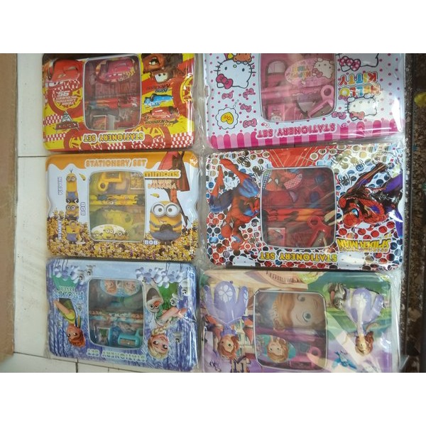 

Promo kotak pensil magnet karakter Limited